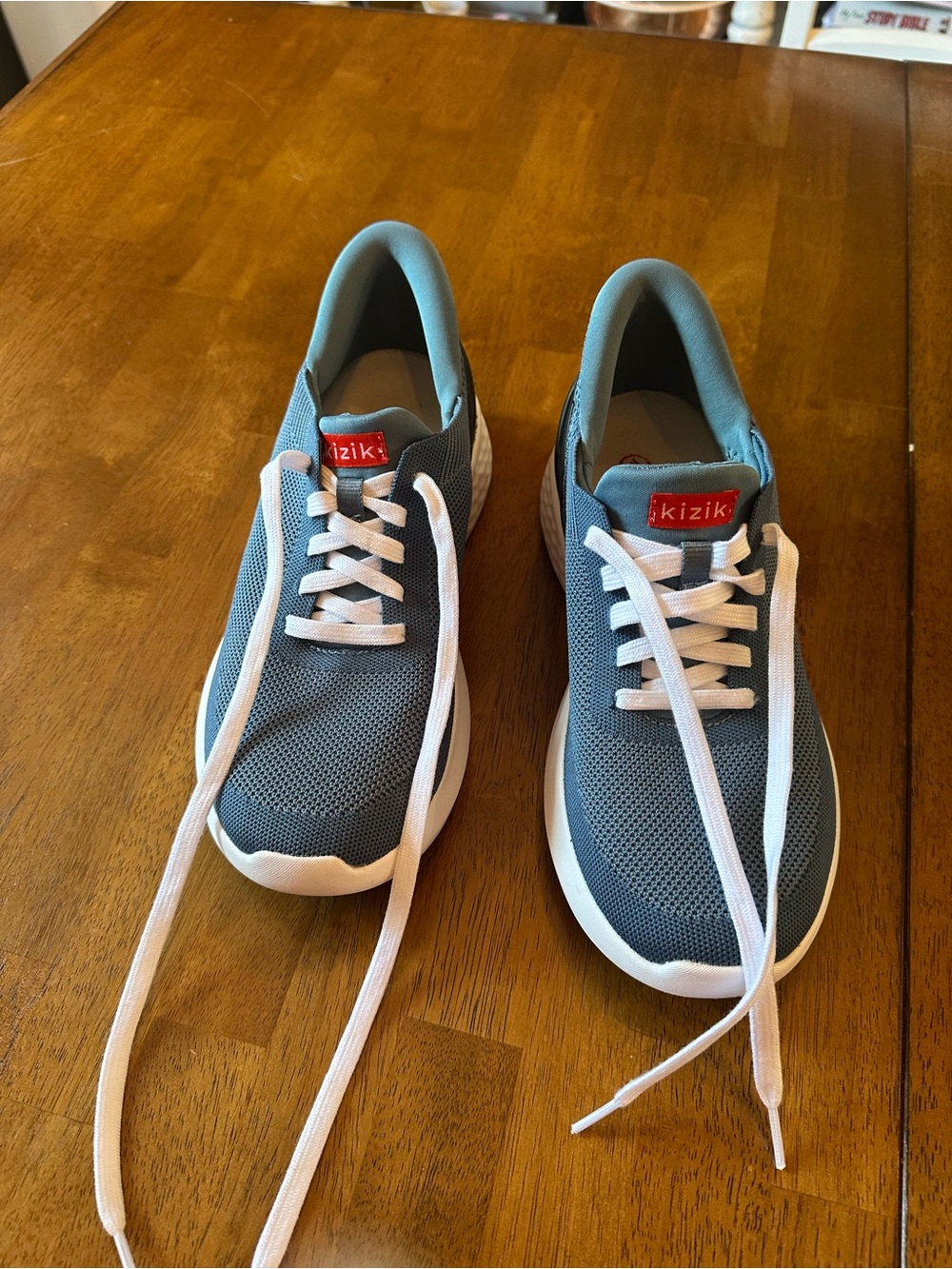KIZIK Women/Men's Lightweight Blue Mesh Sneaker - Comfortable Casual Shoe
